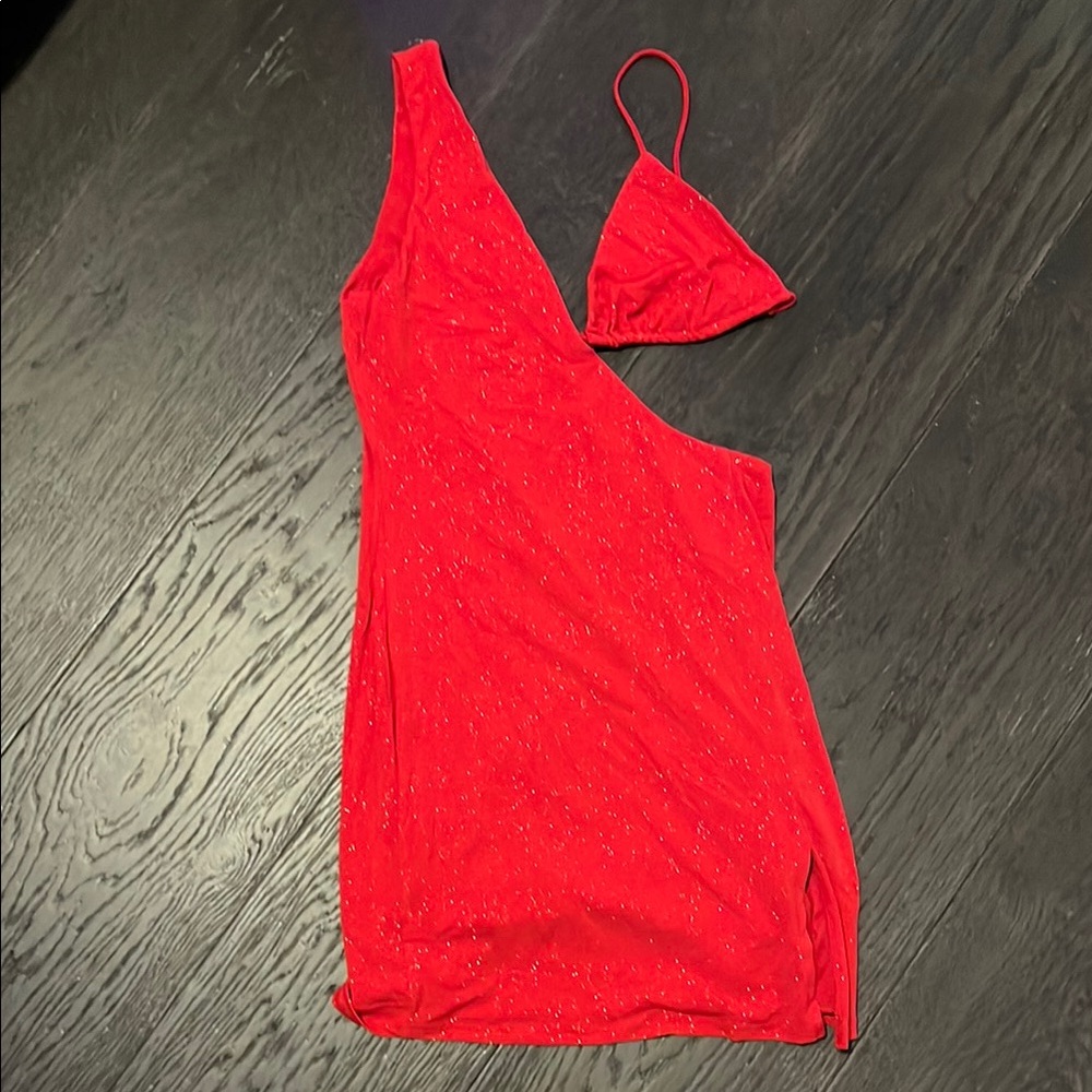 Lucy in the Sky Late to the Part Red Shimmer One-Shoulder Dress